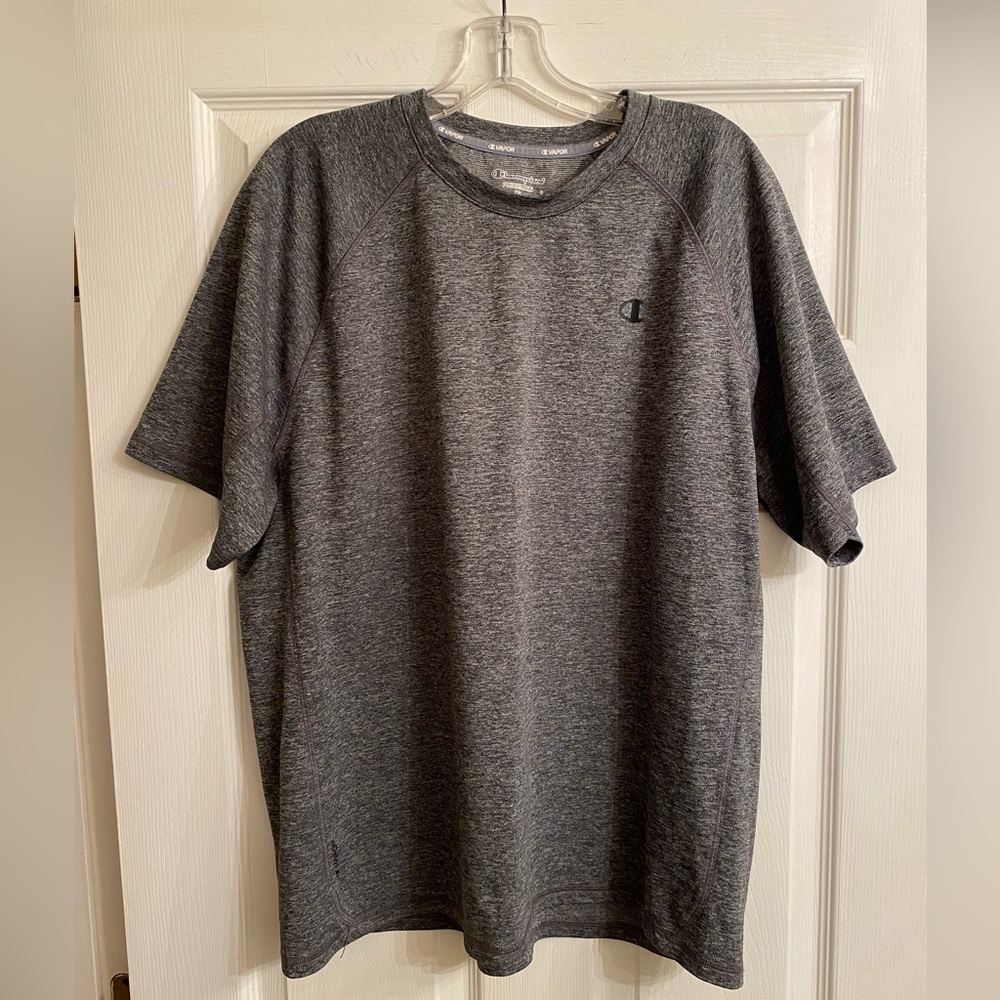 Champion Men’s Short Sleeve Shirt. Size XL Color gray
